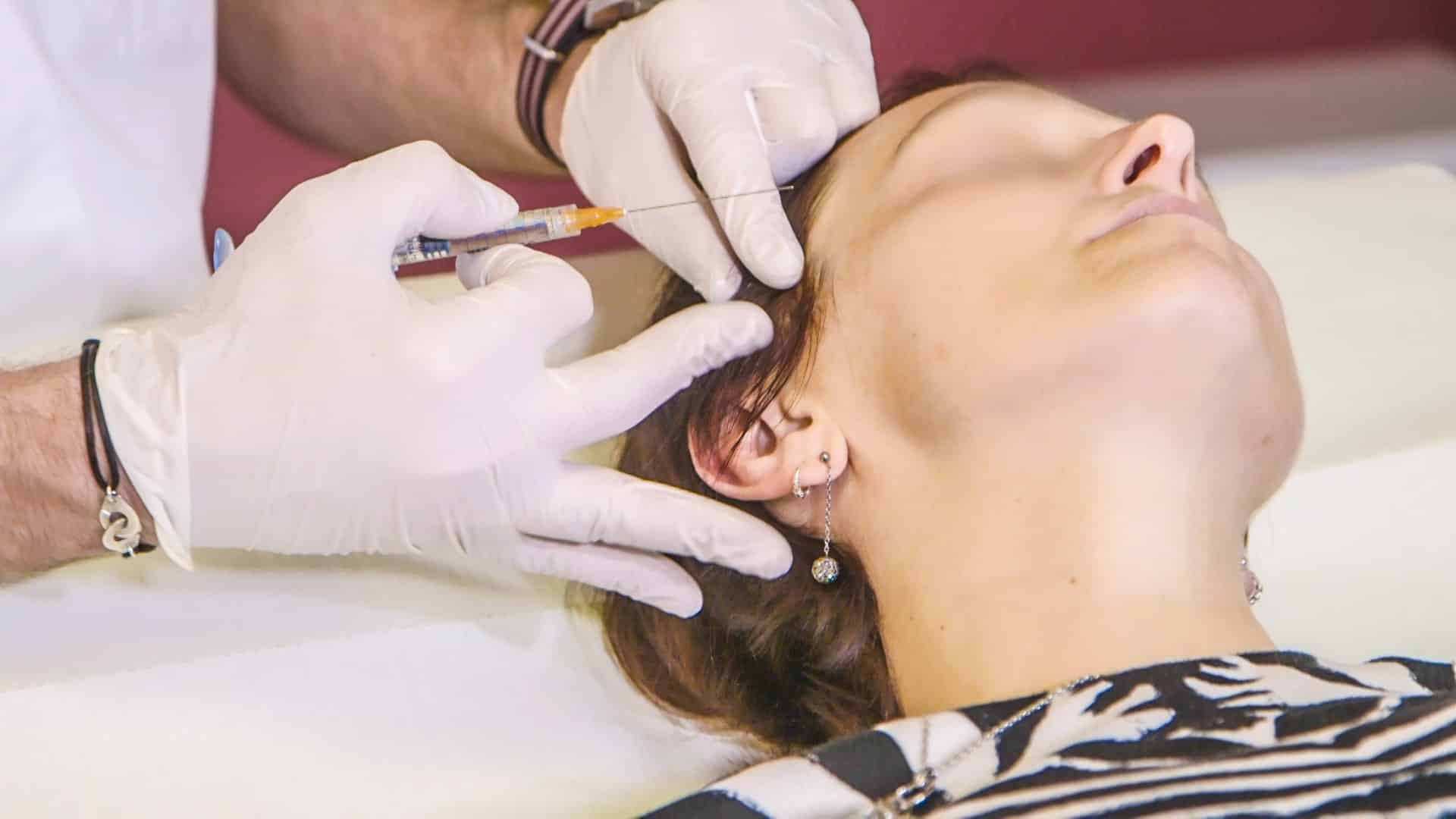 Comblement à l'Acide Hyaluronique des pommettes